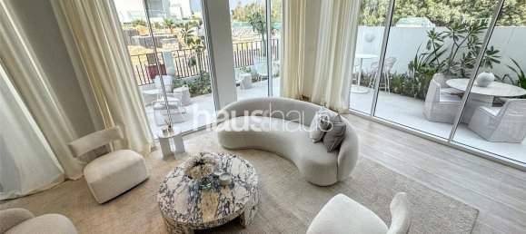 Таунхаус с 4 спальнями в Аль-Барари, ОАЭ № 98591 20