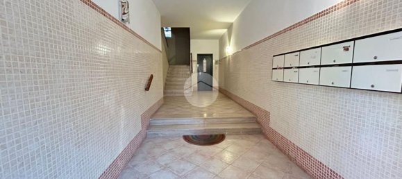 3 rooms Apartment in Pescara, Italy No. 277009 2