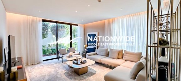 Villa de 5 dormitorios en Abu Dhabi, UAE No. 108826 2