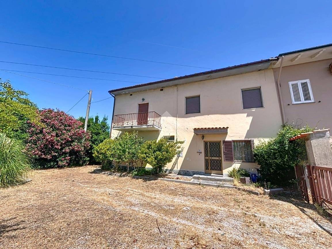 5 bedrooms House in Calcinaia, Italy No. 271320