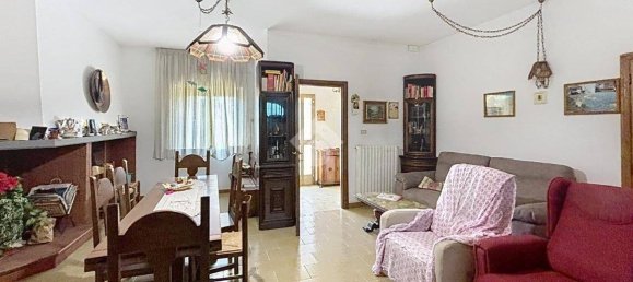 5 chambres Maison à Calcinaia, Italy No. 271320 10