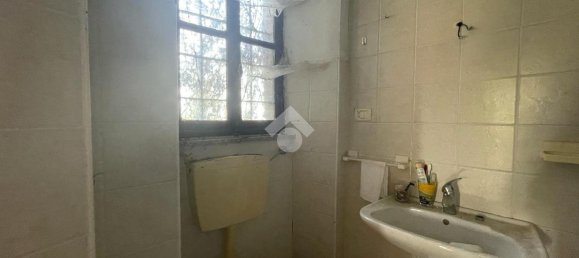 20-salle Maison à Dogliani, Italy No. 19279 19