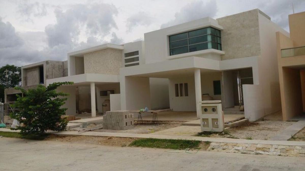 3 bedrooms House in Merida, Mexico No. 76709