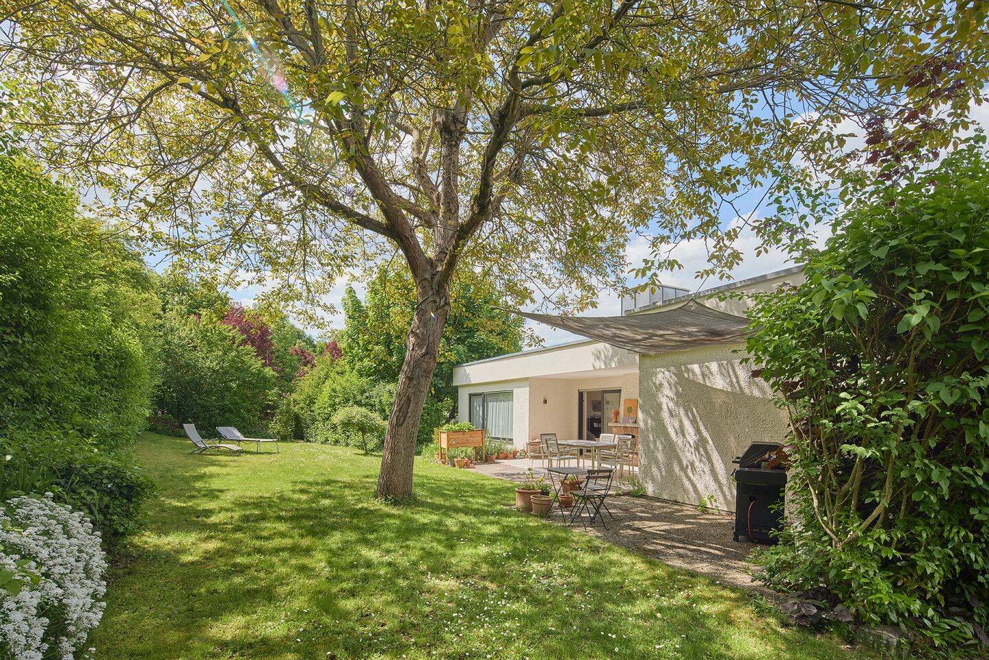 9 rooms Villa in Wurzburg, Germany No. 233028