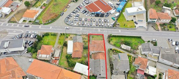 3 bedrooms House in Lordelo, Portugal No. 41312 8