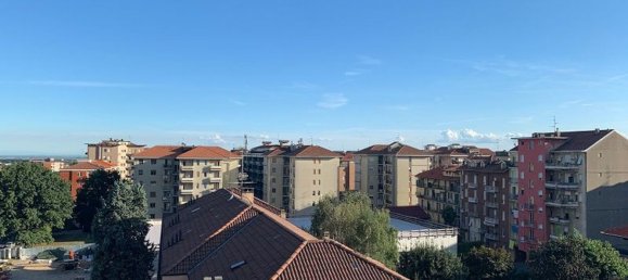 3 Schlafzimmer Wohnung in Biella, Italy, Nr. 341000 9