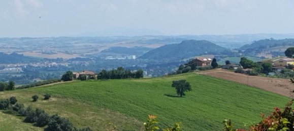 Дом с 4 комнатами в Толентино, Италия № 121772 14