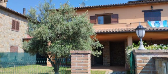 Дом с 4 комнатами в Толентино, Италия № 121772 27