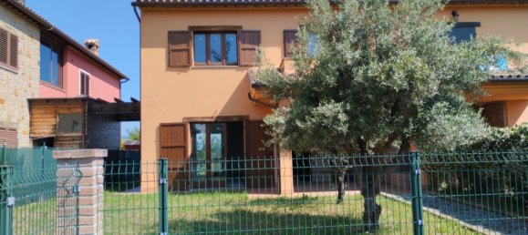 Дом с 4 комнатами в Толентино, Италия № 121772 22