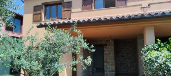 Дом с 4 комнатами в Толентино, Италия № 121772 28