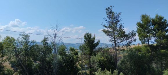 Дом с 4 комнатами в Толентино, Италия № 121772 16