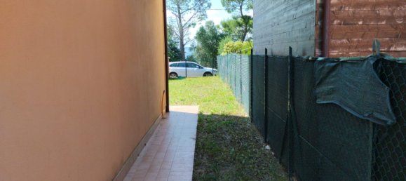 Дом с 4 комнатами в Толентино, Италия № 121772 21