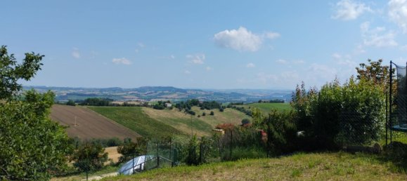 Дом с 4 комнатами в Толентино, Италия № 121772 13