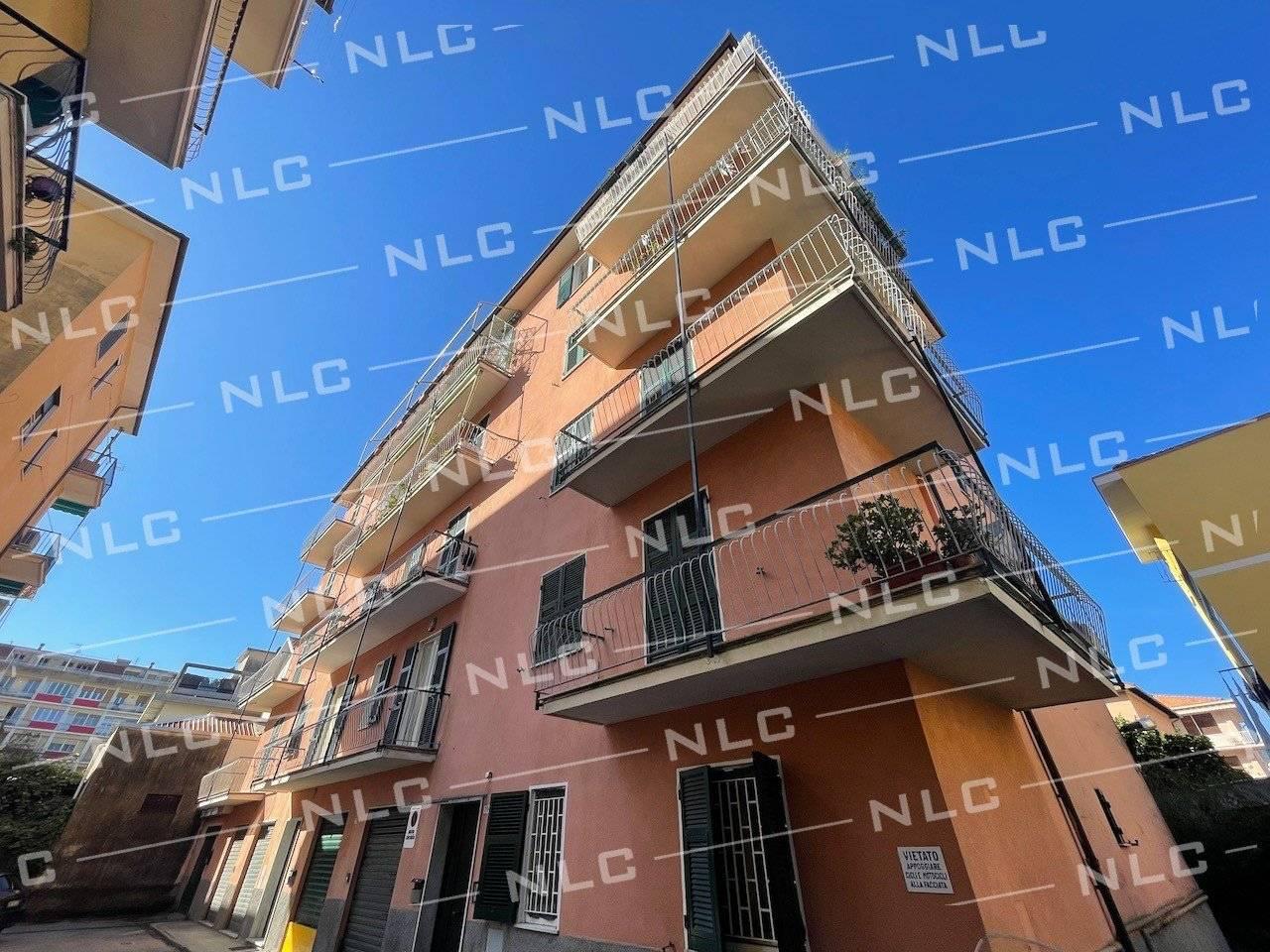 Квартира с 3 комнатами в Лаванья, Италия № 149595