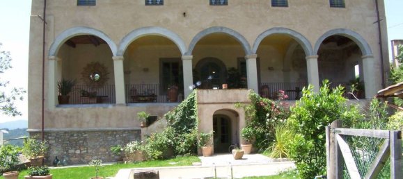 9 bedrooms Villa in Lucca, Italy No. 102390 7