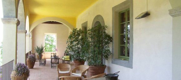 9 bedrooms Villa in Lucca, Italy No. 102390 4