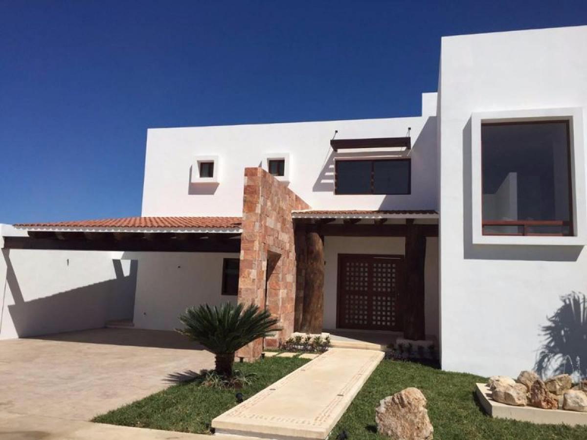 Дом с 4 спальнями в Мерида, Мексика № 64531