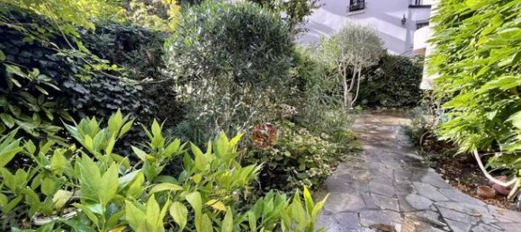 Casa de 2 dormitorios en Le Raincy, France No. 354687 3