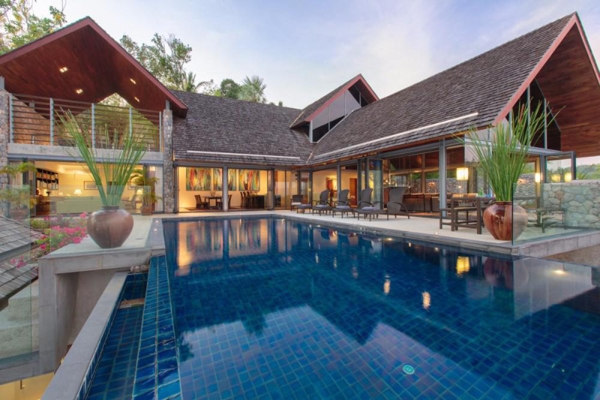 5 bedrooms Villa in Kamala, Thailand No. 5887