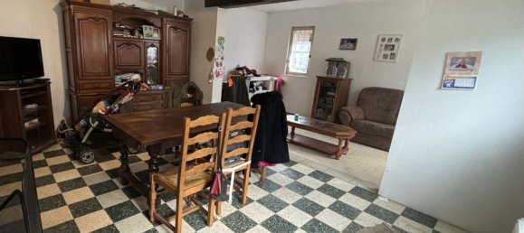 2 Schlafzimmer Haus in Estrees-les-Crecy, France, Nr. 47433 5