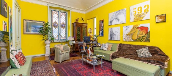 7 rooms Apartment in Turin, Italy No. 114471 12