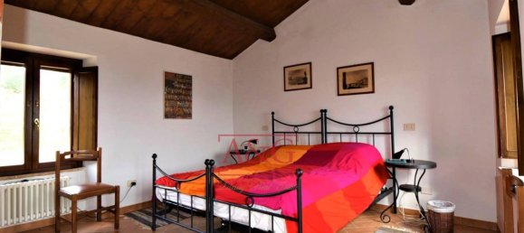 Casa de 8 divisões em Montefalcone Appennino, Italy N.º 118184 18