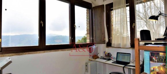 Casa de 8 divisões em Montefalcone Appennino, Italy N.º 118184 25