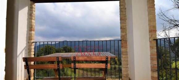 Casa de 8 divisões em Montefalcone Appennino, Italy N.º 118184 15