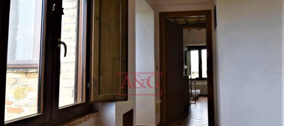 Casa de 8 divisões em Montefalcone Appennino, Italy N.º 118184 20