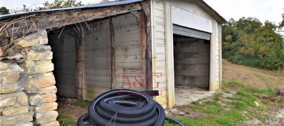 Casa de 8 divisões em Montefalcone Appennino, Italy N.º 118184 50