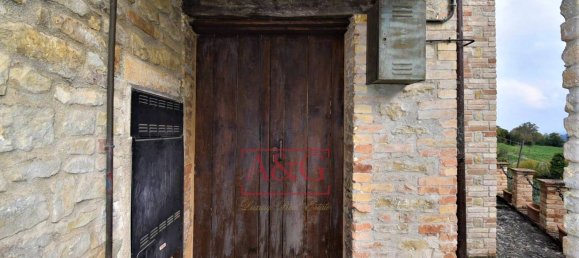 Casa de 8 divisões em Montefalcone Appennino, Italy N.º 118184 32