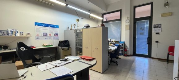 54m² Commercial property in Florence, Italy No. 365061 12