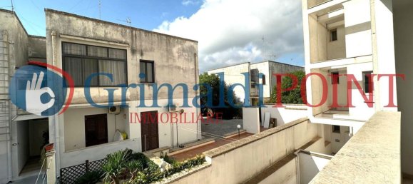 3-salle Appartement à Monteroni di Lecce, Italy No. 53417 7