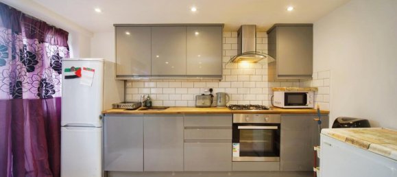 2 Schlafzimmer Haus in London, United Kingdom, Nr. 11556 5