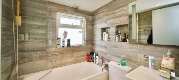 2 Schlafzimmer Haus in London, United Kingdom, Nr. 11556 14