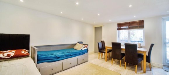 2 Schlafzimmer Haus in London, United Kingdom, Nr. 11556 3