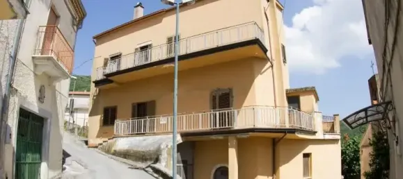 10 rooms House in Filignano, Italy No. 135095 4