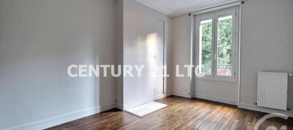 2 bedrooms Apartment in Saint-Maurice, France No. 165693 6