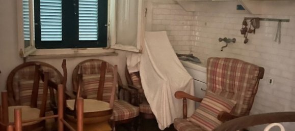 3 bedrooms Villa in Carrara, Italy No. 48161 5