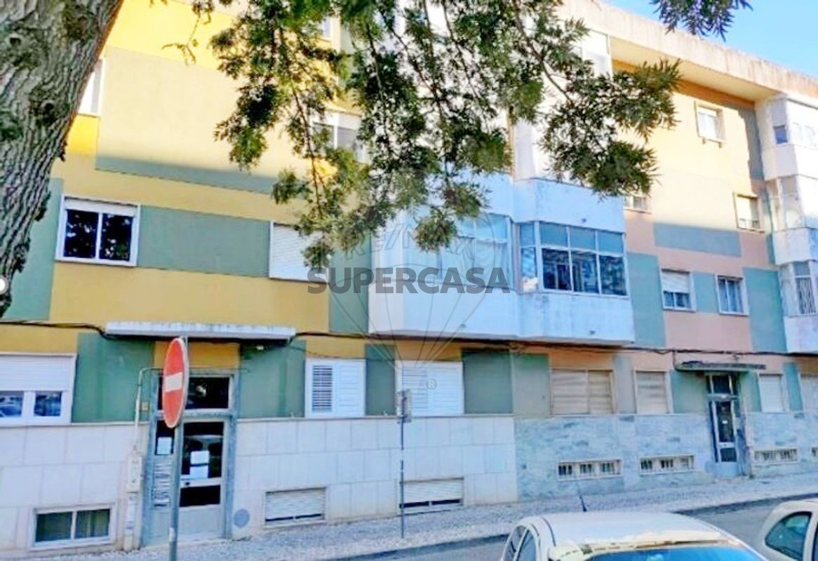 2 Schlafzimmer Wohnung in Rio de Mouro, Portugal, Nr. 262272