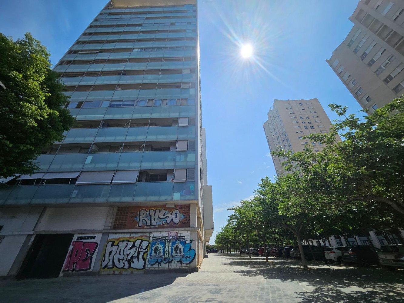 Propiedad comercial en València, Spain 73 m² No. 150096