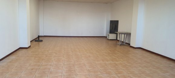 Propiedad comercial en València, Spain 73 m² No. 150096 12