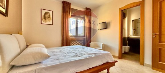 Квартира с 4 спальнями в Марано ди Наполи, Италия № 378733 24