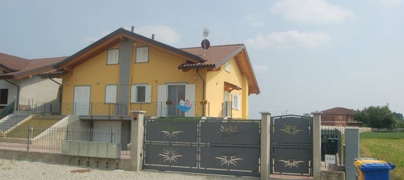8 rooms Villa in Feletto, Italy No. 69710 36