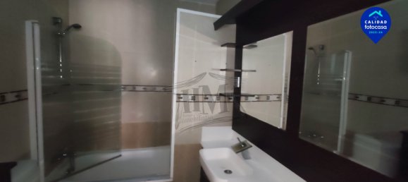 3 bedrooms Apartment in Madrid, Spain No. 175596 48