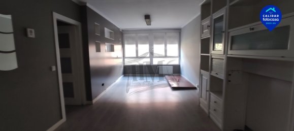 3 bedrooms Apartment in Madrid, Spain No. 175596 38
