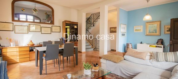 Дом с 6 комнатами в Прато, Италия № 132468 2