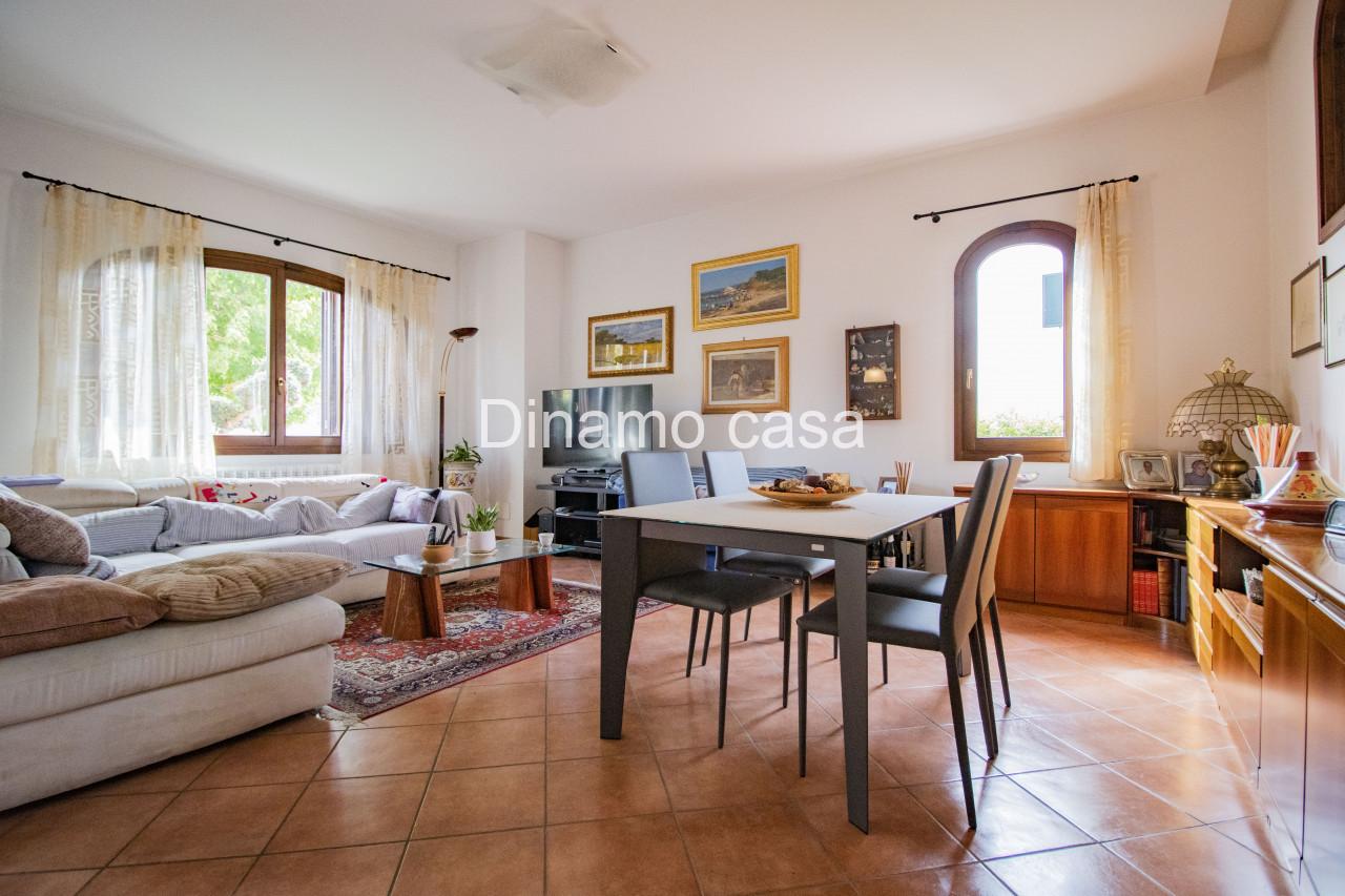 Дом с 6 комнатами в Прато, Италия № 132468