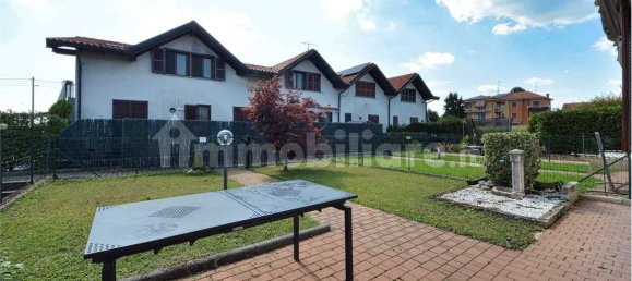 2 bedrooms Apartment in Limido Comasco, Italy No. 282853 3