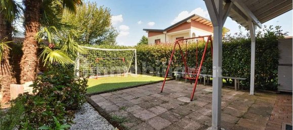 2 bedrooms Apartment in Limido Comasco, Italy No. 282853 5